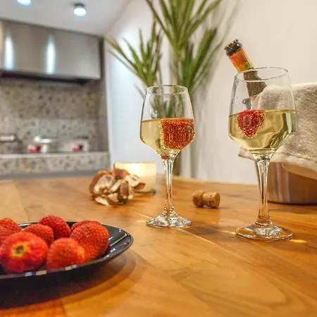 Olympia Luxury Апартаменти *