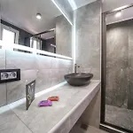 Olympia Luxury *